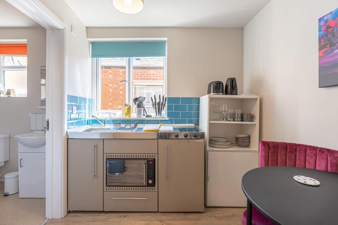 Superb One Bedroom Apartment In Coventry Cv1 *New* ภายนอก รูปภาพ