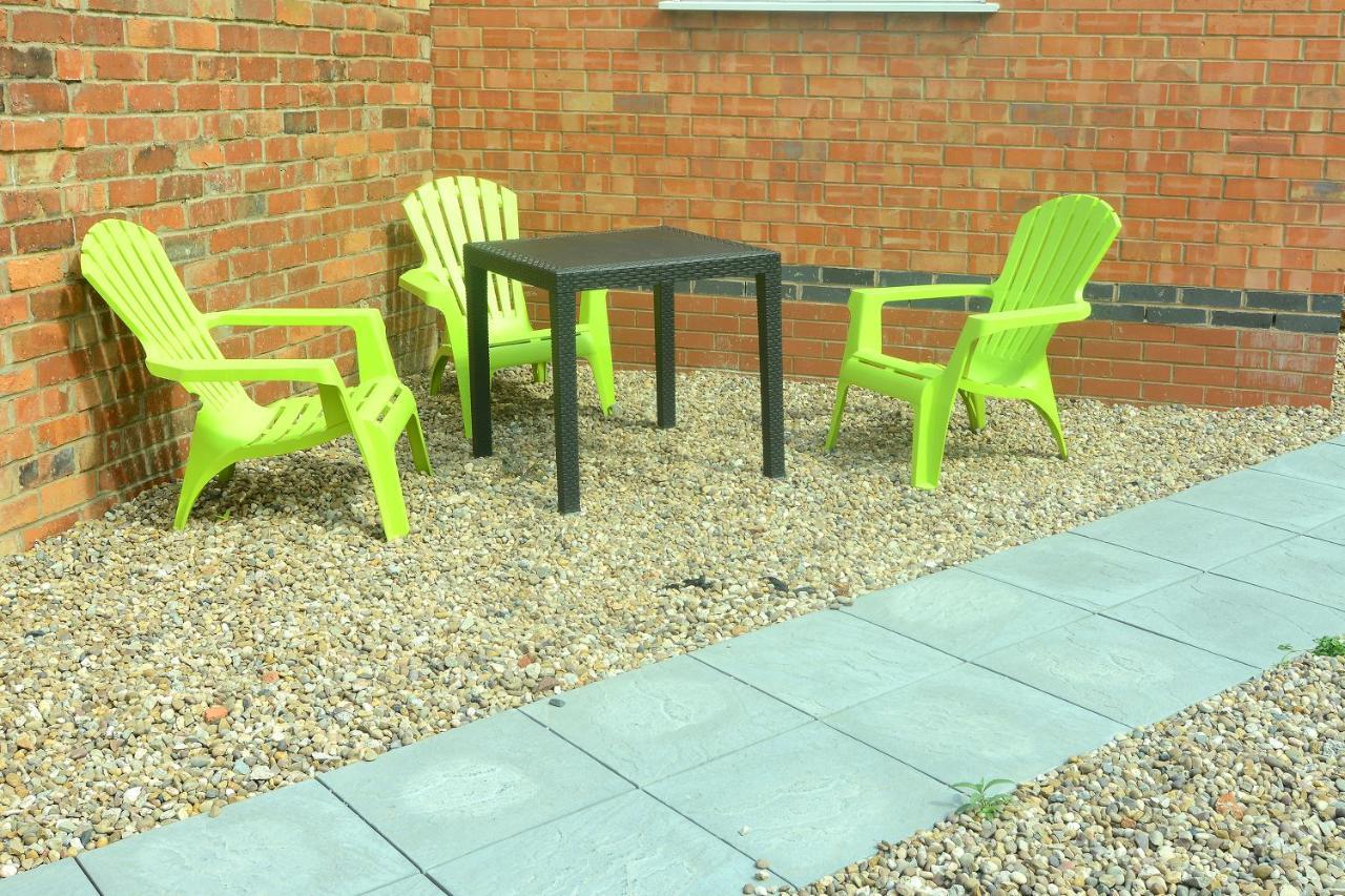 Superb One Bedroom Apartment In Coventry Cv1 *New* ภายนอก รูปภาพ